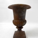 703 8034 GARDEN URN